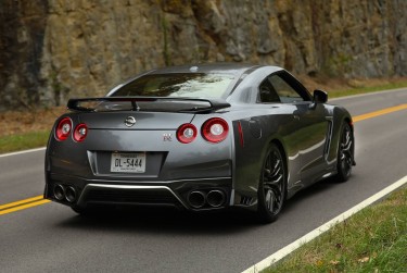 深圳盐田区1急用钱找生意贷款公司靠谱吗全方位解析